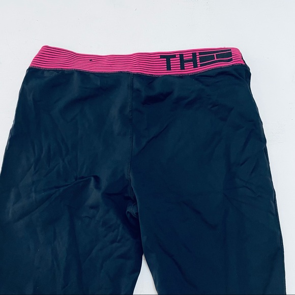 Tommy Hilfiger cropped size XL - Picture 4 of 6